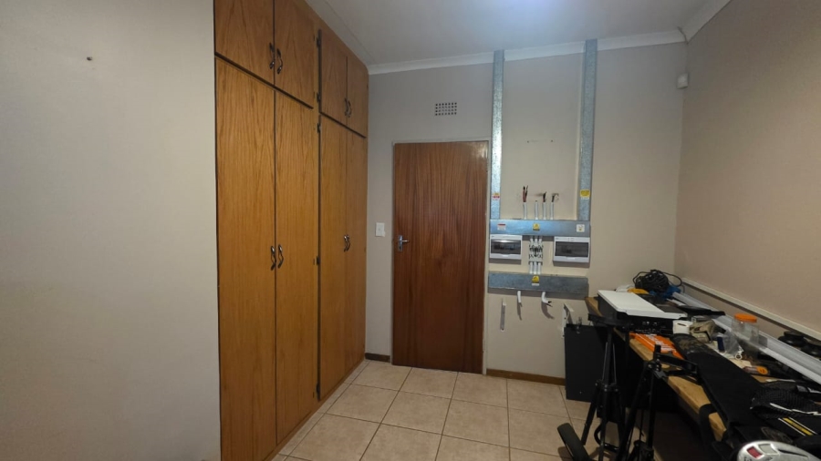 3 Bedroom Property for Sale in Flamwood North West